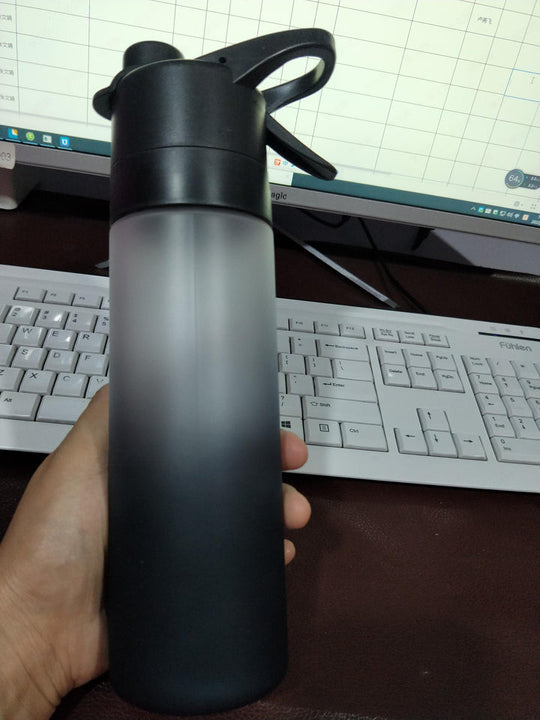 700ML SPRAY WATER BOTTLE